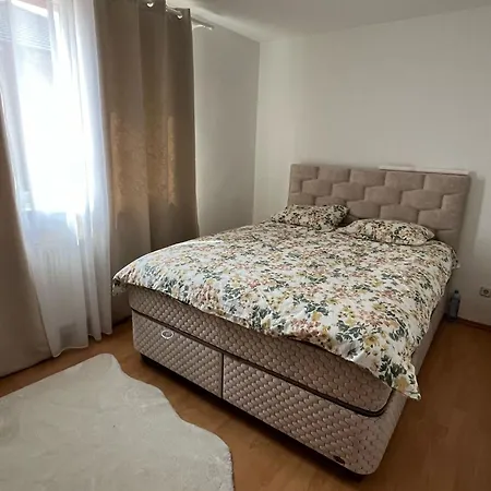 Apartment Strada Eneas 100